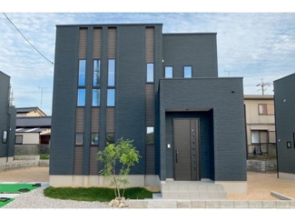 【外観】 | 新築建売住宅です。
ファミリー向けの間取りとなっております。
