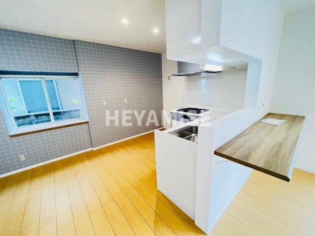 女の都3丁目戸建のキッチン