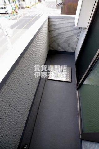 Cherim 庄内通のバルコニー