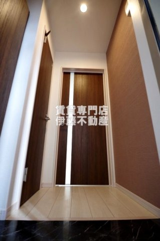 Cherim 庄内通の玄関