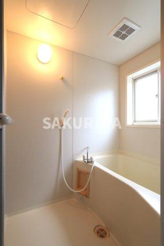 根岸コーポB棟（福居町）の浴室|2025年4月撮影。