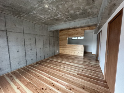 【内装】 | アッパーヤード