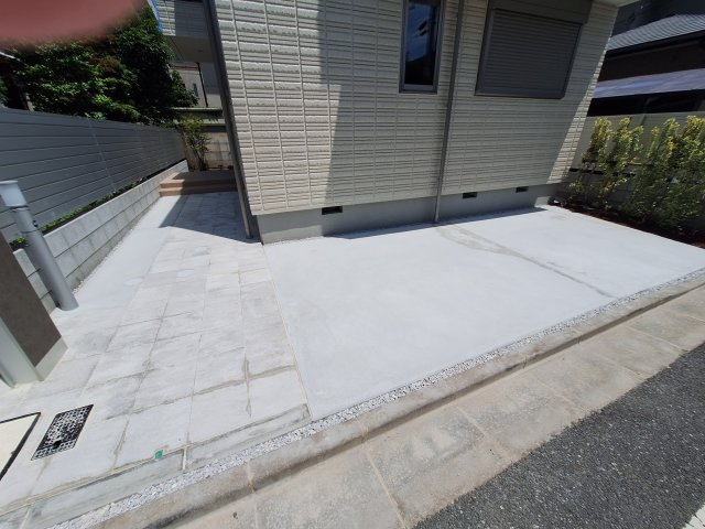 大泉学園５丁目ヘーベルハウスの駐車場