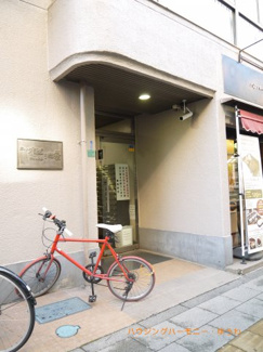 【エントランス】