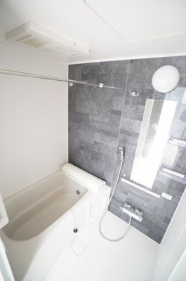 【浴室】 | メルヴェール・コリーヌ | ※同物件・同タイプの写真です。