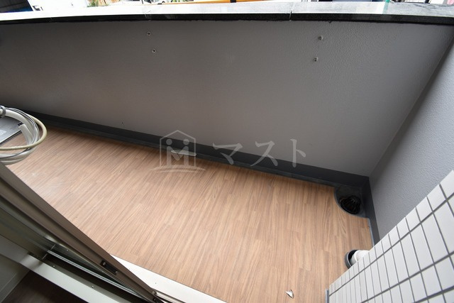 ララプレイス大阪新町ヴェレのバルコニー