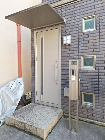 Patio　へび道のエントランス