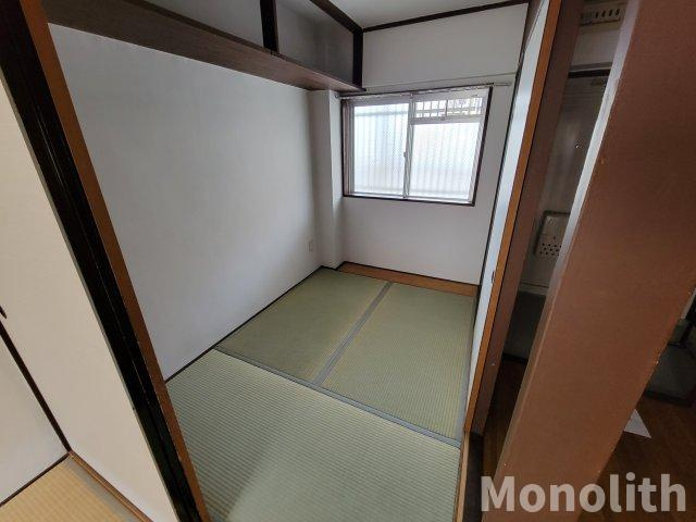 ビレッジハウス葛ノ葉7号の和室