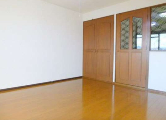 大津市一里山４丁目の事務所の内装