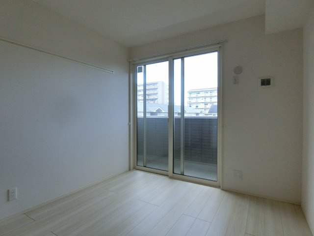 【洋室】 | エミネンス久米田