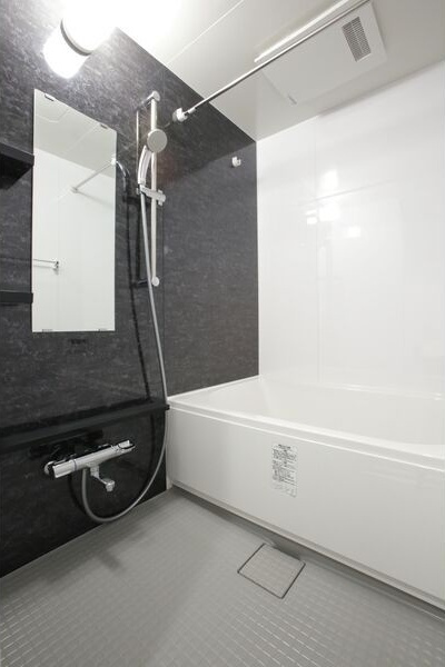 ブランシエスタ泉の浴室