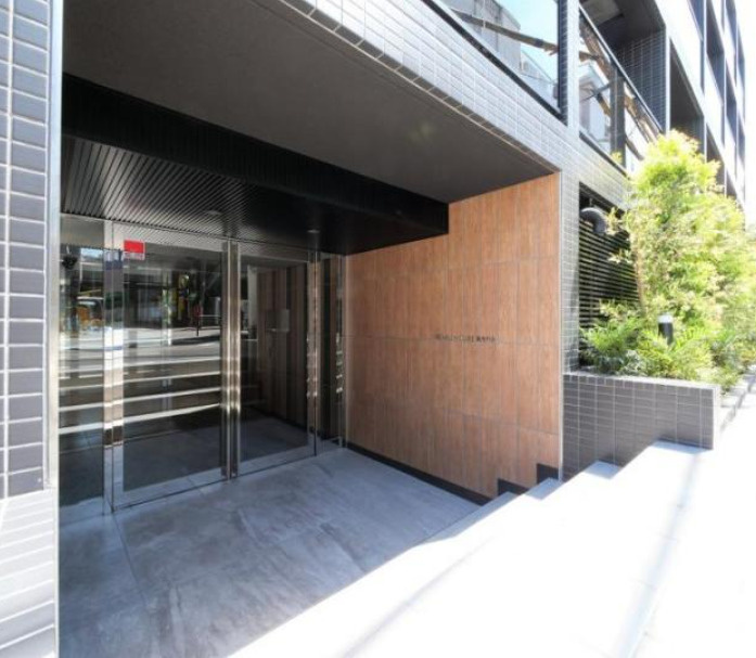 PREMIUM　CUBE　東高円寺のエントランス