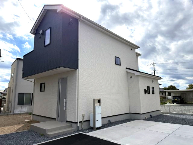 リナージュ高崎新保田中町24-1期　2号棟の外観|北面からの外観です。