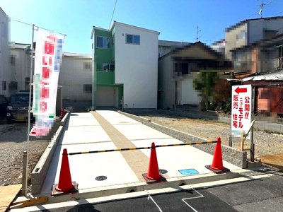 【外観】 | 豊中市春日町3丁目　D号地 | 外構工事済。全室照明器具や1階エアコンなども標準仕様です。