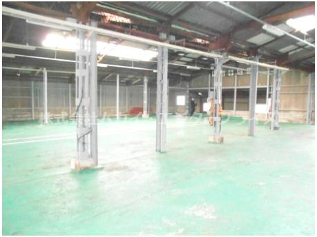 寝屋川市宇谷町　貸倉庫