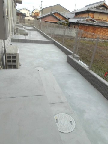 アグレアーブルの駐車場