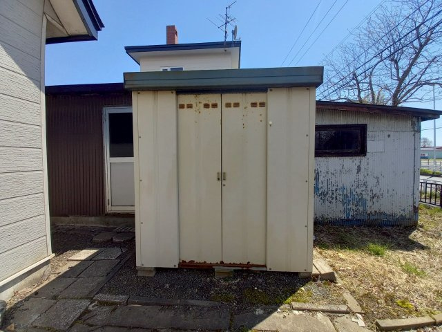 武佐4丁目　中古住宅の庭|物置付