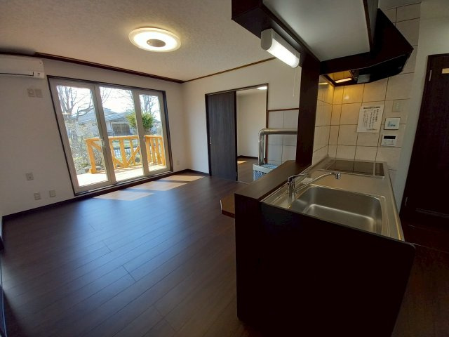 武佐4丁目　中古住宅の居間・リビング