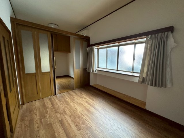 増尾コーポの洋室