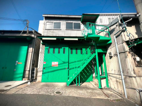 東大阪市弥生町　貸倉庫の外観|外観もきれいです