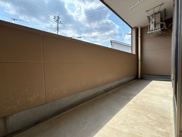 菊池郡菊陽町大字久保田のアパートのバルコニー