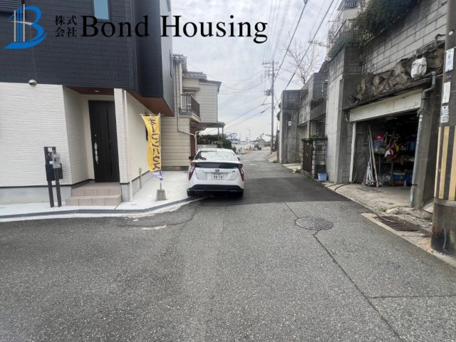 「ルーフバルコニー」「眺望良好」南多聞台 限定1棟の駐車場