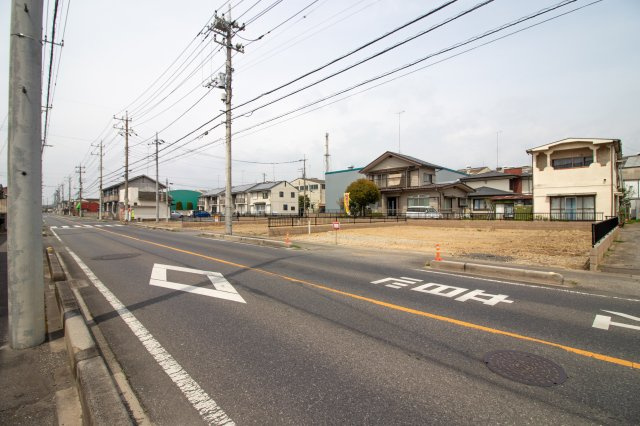 【前面道路含む現地写真】の画像