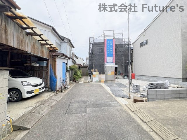 三郷市戸ケ崎3丁目　新築戸建　全1棟の前面道路含む現地写真|前面道路含む現地写真です。