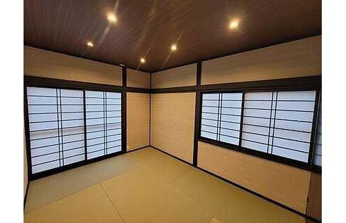 東区温品３丁目　の内装|室内リフォーム済みで大変綺麗です◆環境とお財布に優しいオール電化住宅☆
ＩＨクッキングヒーターで空気もクリーン♪駐車１台可◎
周辺利便施設充実◎