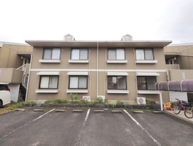 エクレール平城Dのエントランス