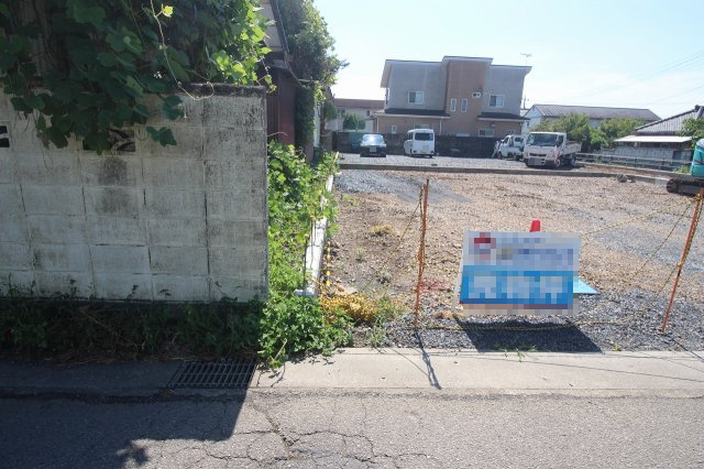 栃木市薗部町1丁目　全2区画の外観|分譲地北東側との境界部分（2025年9月撮影）