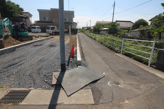 栃木市薗部町1丁目　全2区画の外観|分譲地南西側との境界部分（2025年9月撮影）
