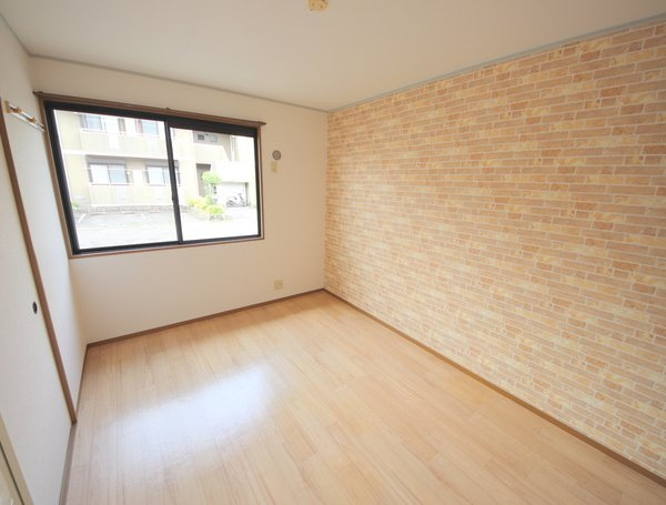 エクレール平城Bのその他