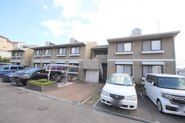 エクレール平城B