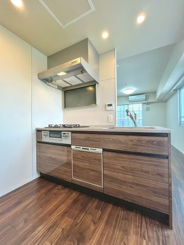 レーベン環状通東 THE RESIDENCEのキッチン