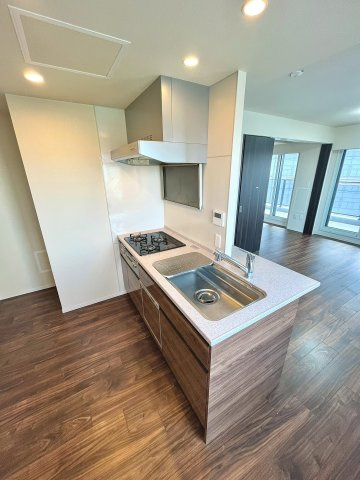 レーベン環状通東 THE RESIDENCEのキッチン