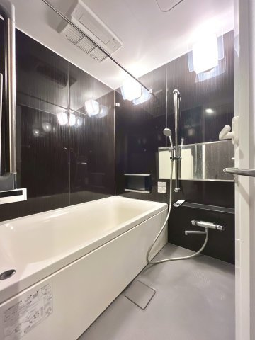 レーベン環状通東 THE RESIDENCEの浴室