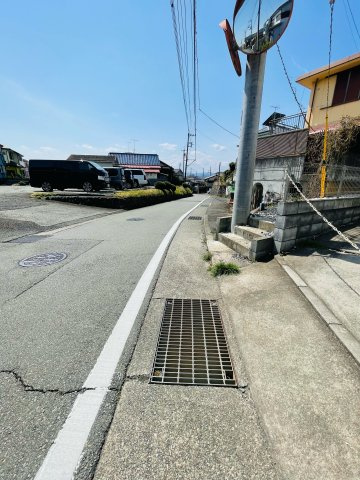 あきる野市草花　売地のその他|前面道路