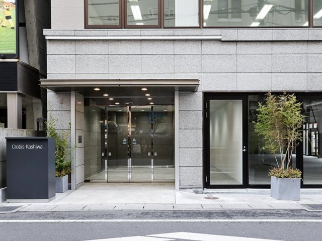 Crobis柏のエントランス