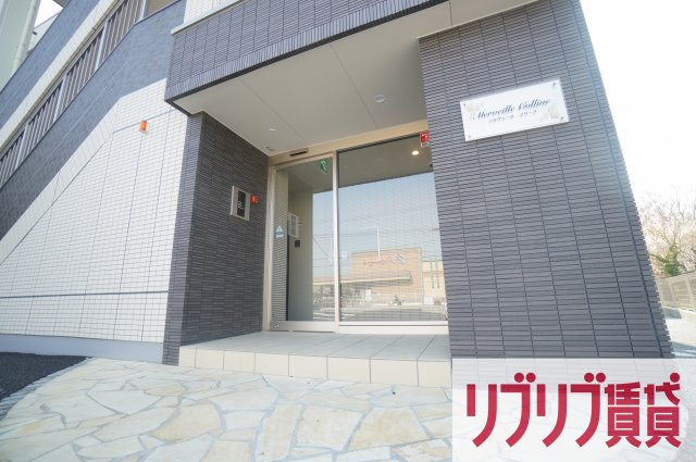 メルヴェール　コリーヌのエントランス
