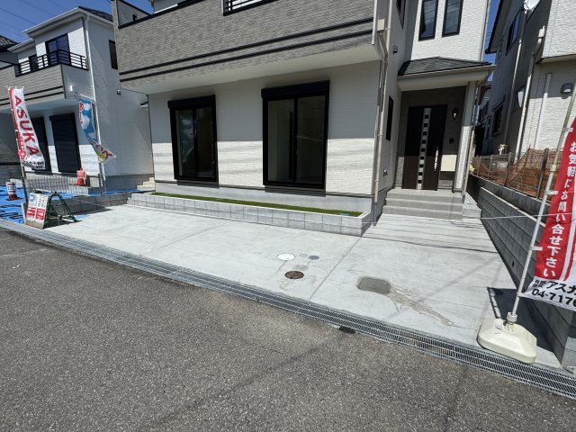 流山市東深井新築戸建（東深井Ⅲ）の駐車場|2号棟駐車スペース・並列2台駐車可