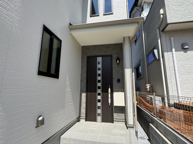 流山市東深井新築戸建（東深井Ⅲ）のエントランス|エントランス・玄関ポーチ