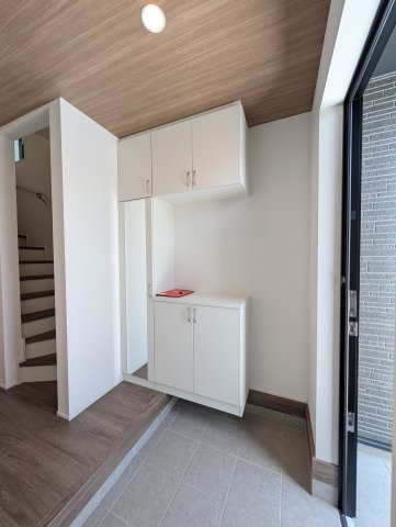 【玄関】 | グラファーレ高崎市八千代町2期ー③