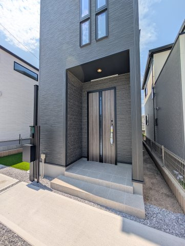 【玄関】 | グラファーレ高崎市八千代町2期ー③