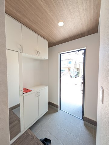 【玄関】 | グラファーレ高崎市八千代町2期ー③