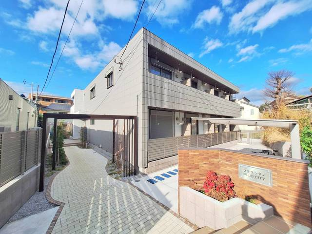 ＰＬＵＳ　ＣＩＴＹの外観