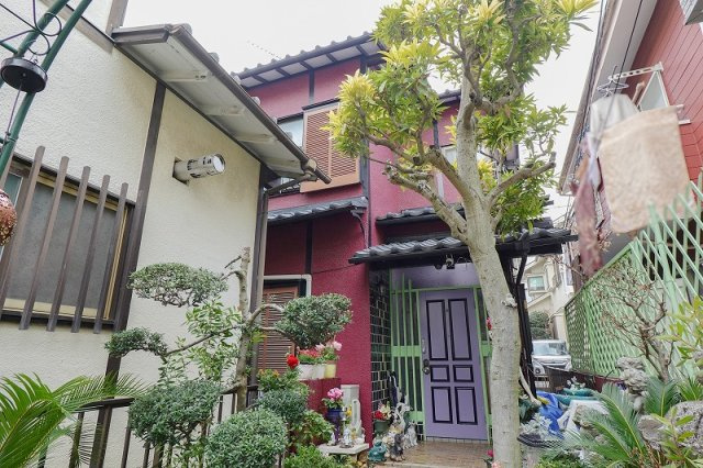 【外観】 | 富士見市渡戸1丁目　中古一戸建住宅　(ふじみ野店) | 2019年外壁塗装・屋根塗装実施済！
第一種低層住居専用地域ならではの落ち着いた住環境です。