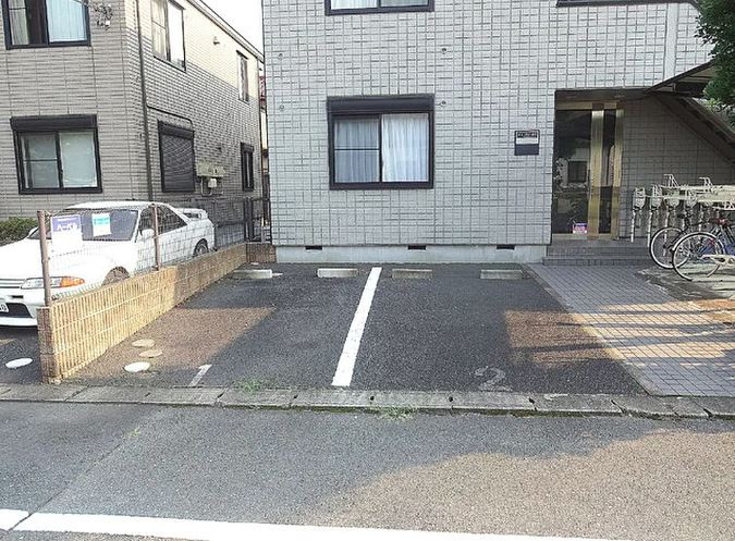 サンフィールドの駐車場