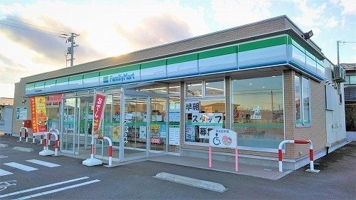 ローズクォーツの周辺|ファミリーマート　胆沢病院前店まで600m