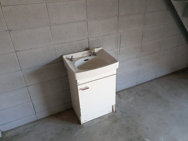 野々宮２丁目倉庫付事務所（Ｊ）の洗面所